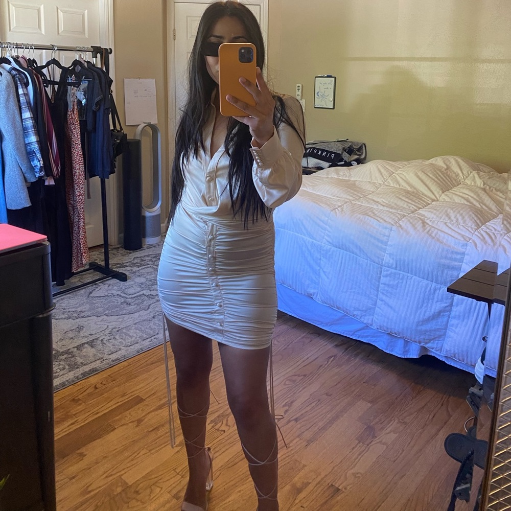 Mini Los Angeles champagne mini dress size: SMALL brand new never worn!